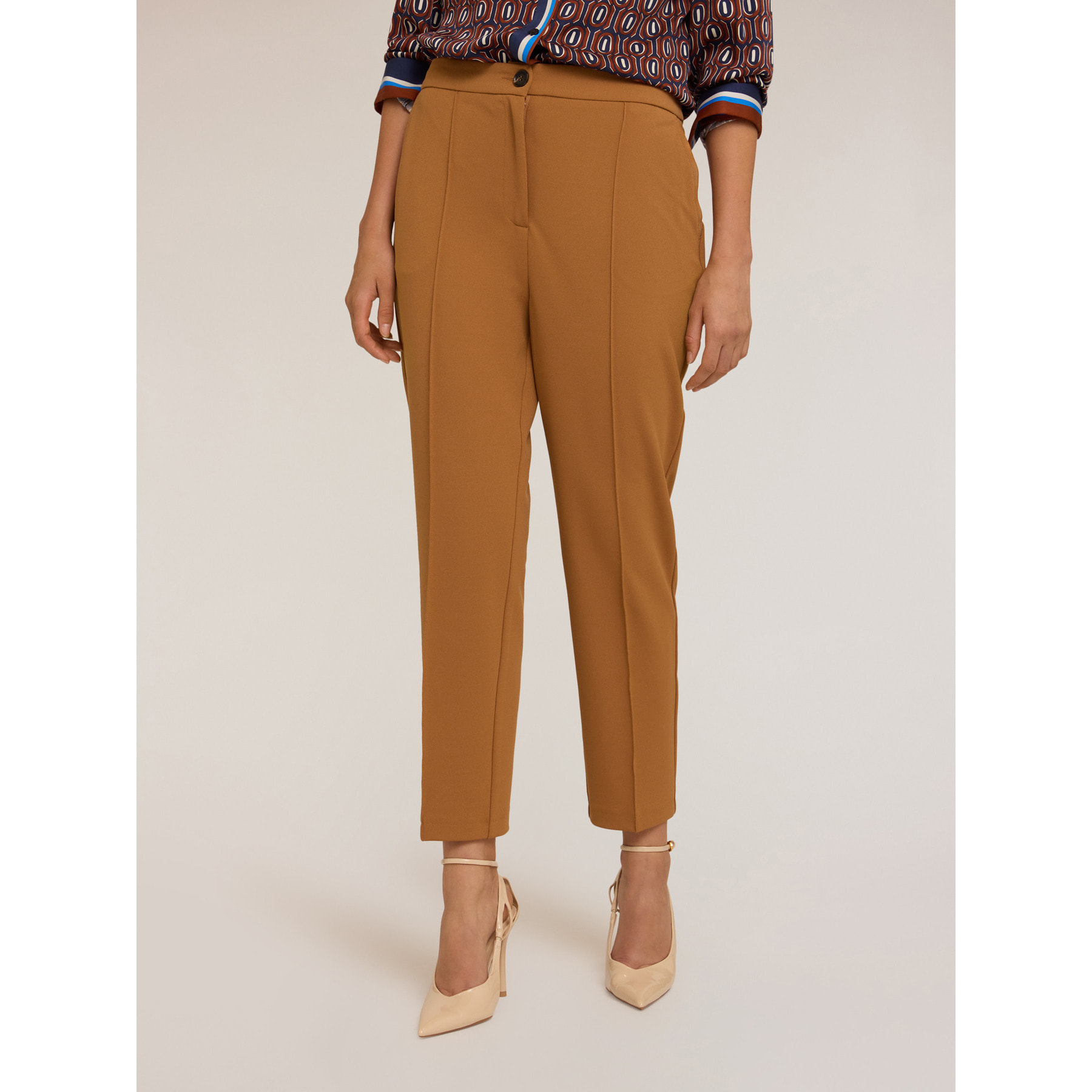 Motivi - Pantalones regulares de tejido crepé - Marrón