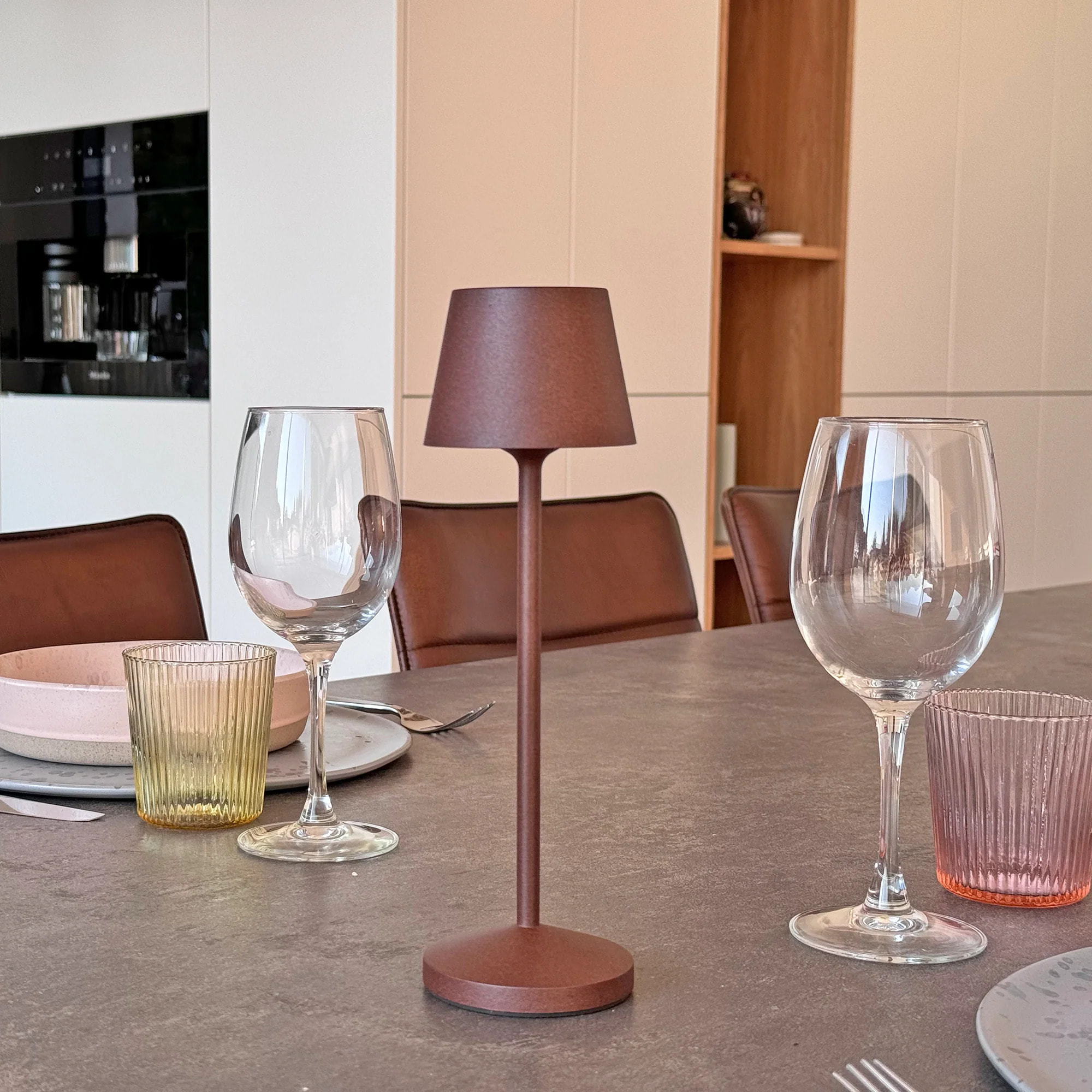 9 Lampes de table EMILY Rouille + base de chargement
