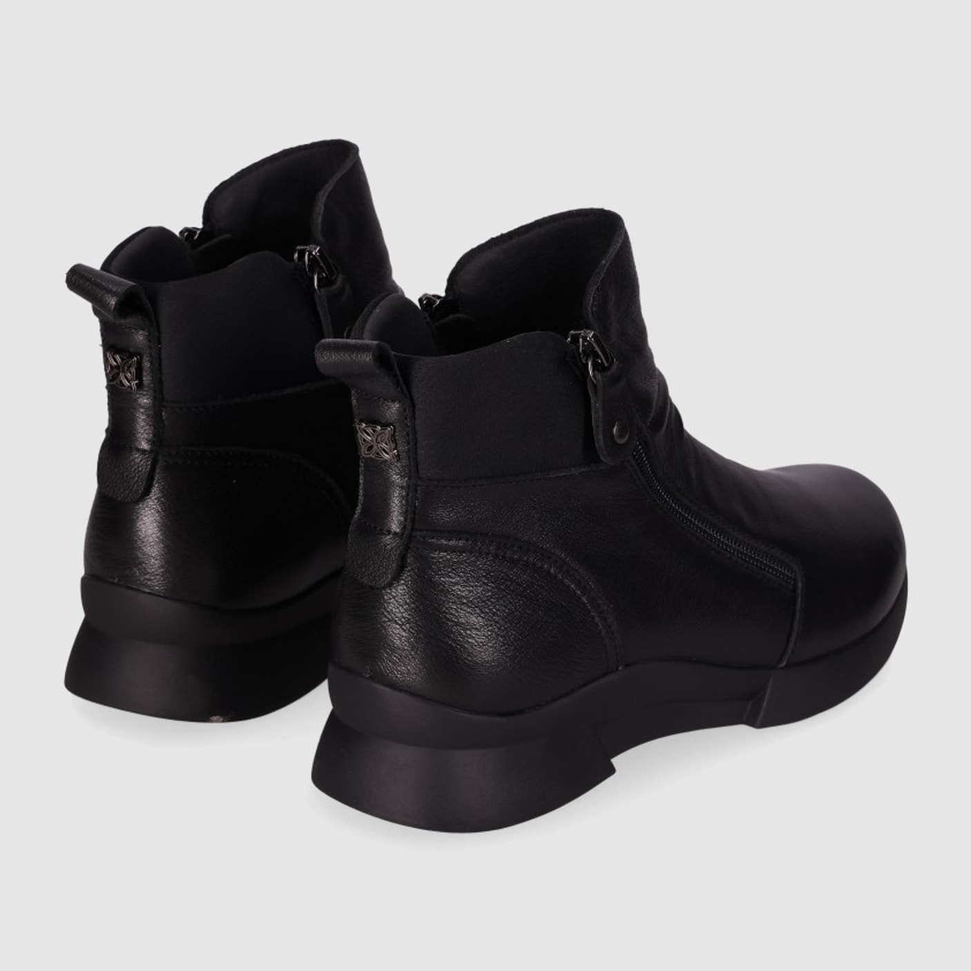 Botines de Piel - Negro - Tacón: Bajo