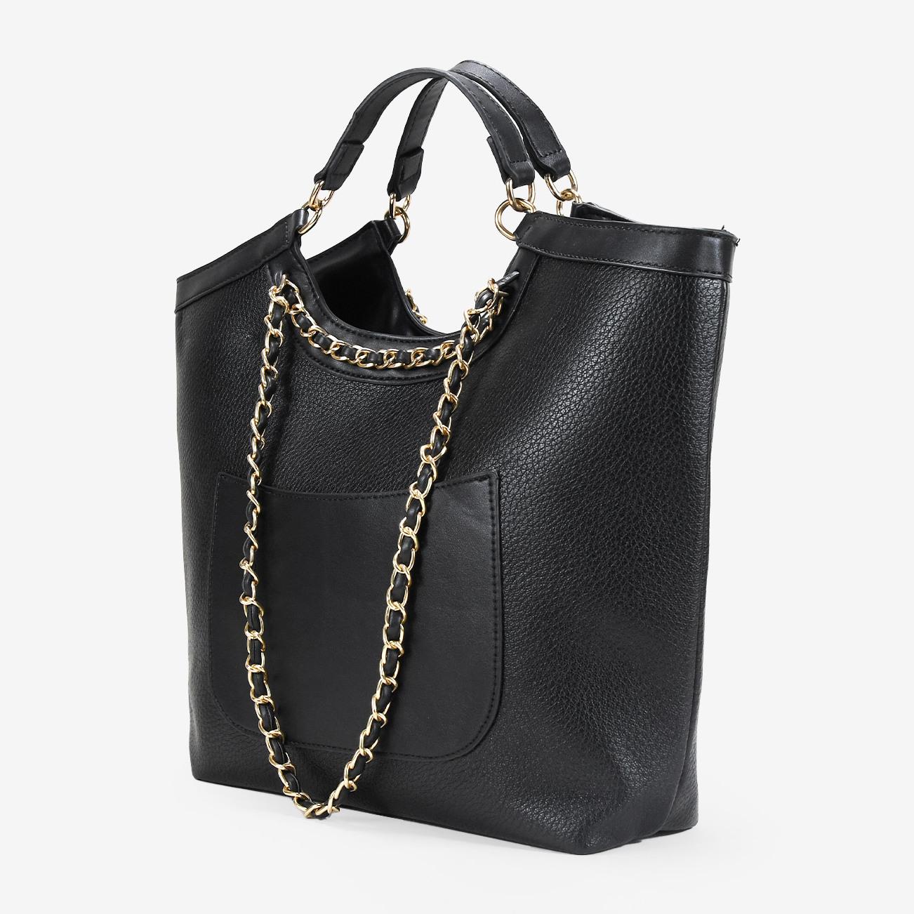 Bolso shopper negro con cadenas