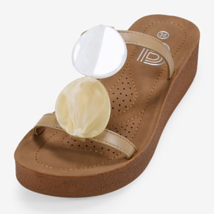 Sandalias de cuña arena con piedras