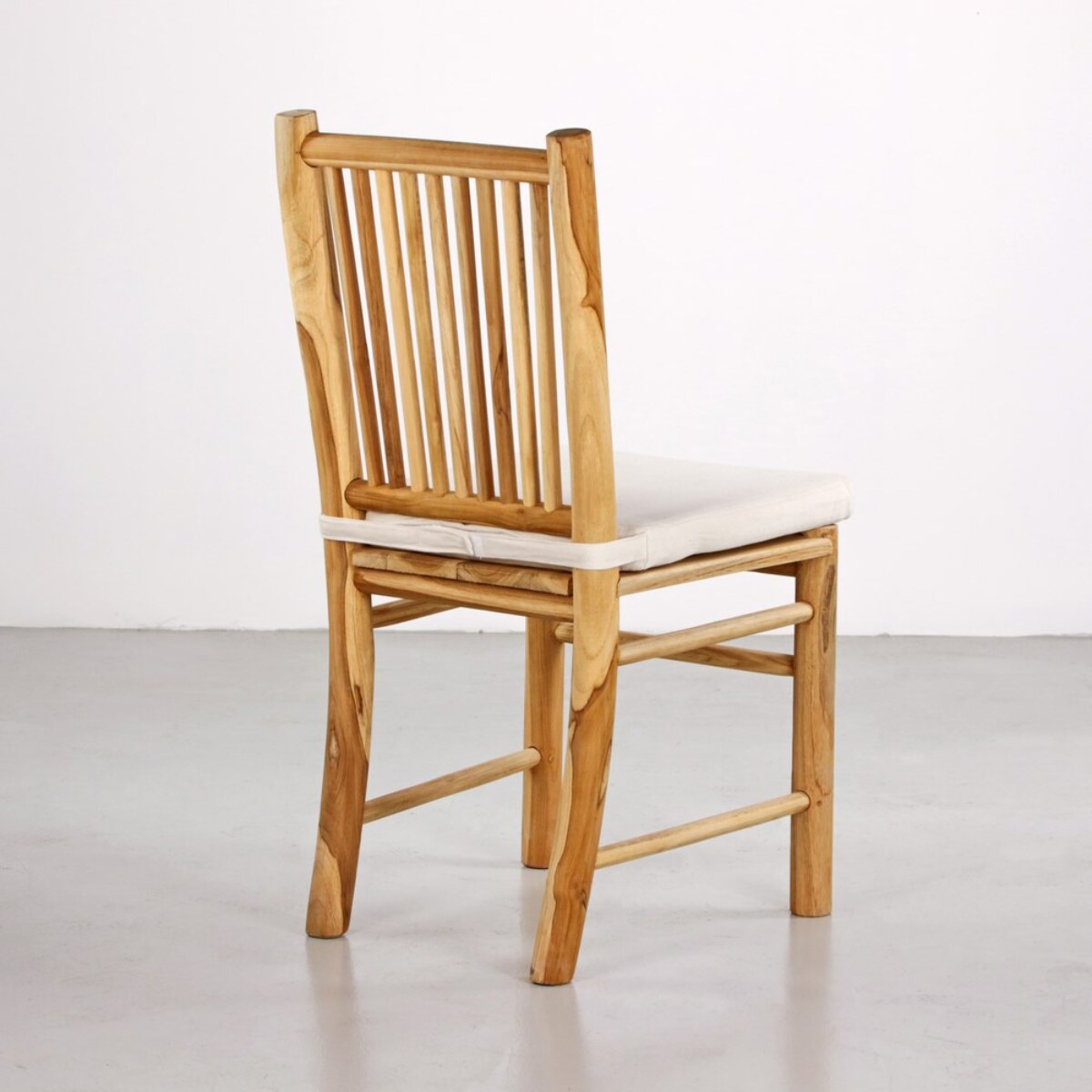 Sedia da esterno in teak riciclato con cuscino ecrù - Shein