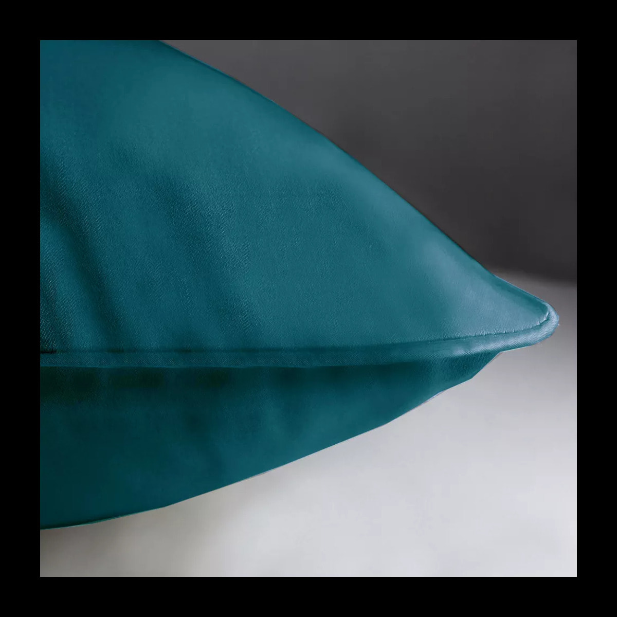 Taie d'oreiller satin de coton uni vert Ava uni canard