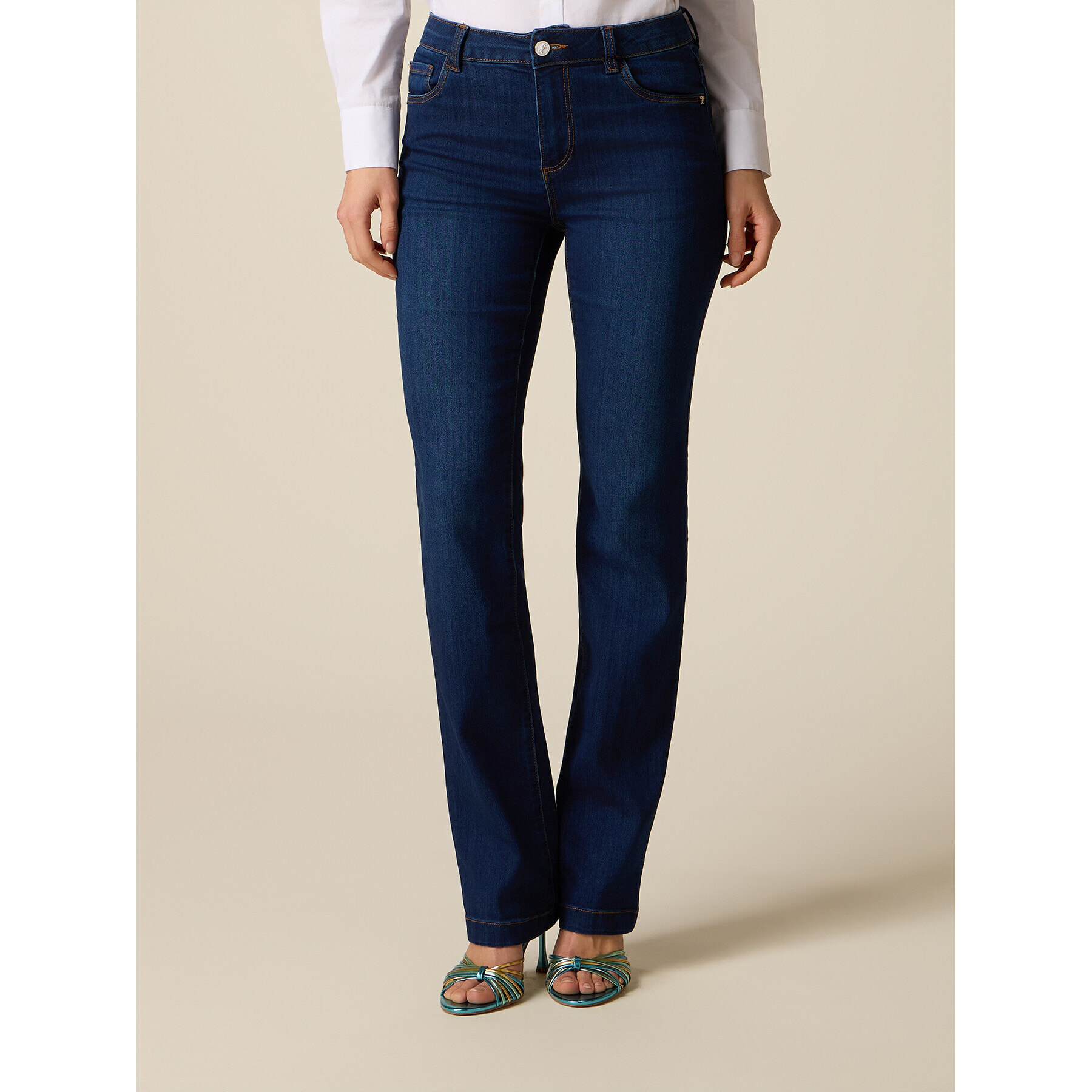 Oltre - Jeans regular in denim con rivetti decorativi - Blu