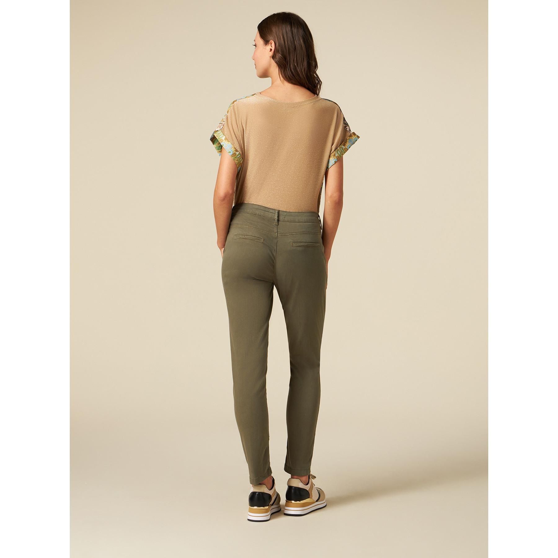 Oltre - Pantalones chinos con detalle joya - Verde