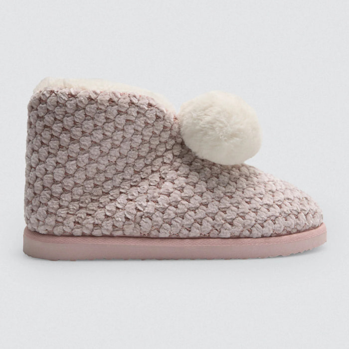 Stivali da casa con dettaglio pompon