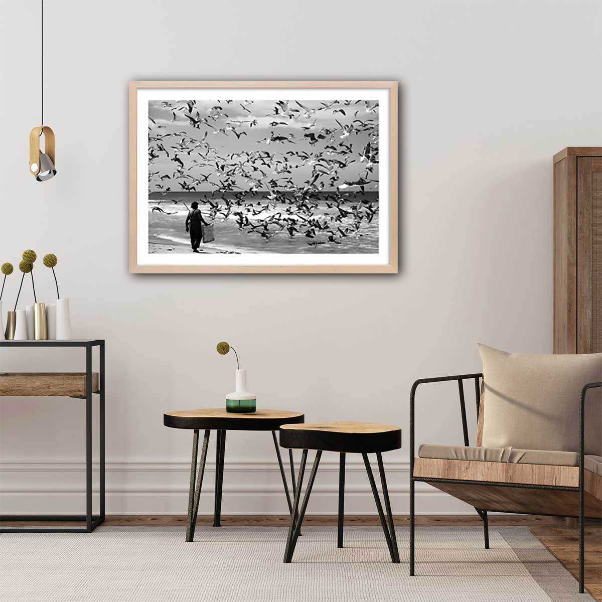 Poster festin de mouettes Affiche + cadre en bois - Chêne