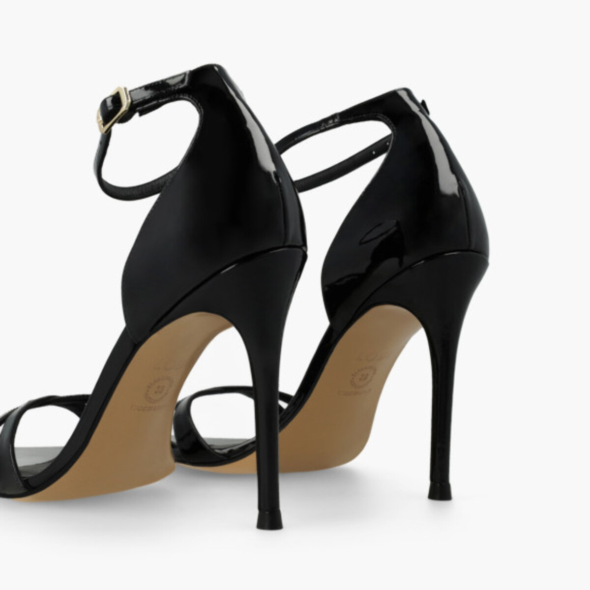 SANDALIAS NEGRAS ZILEN