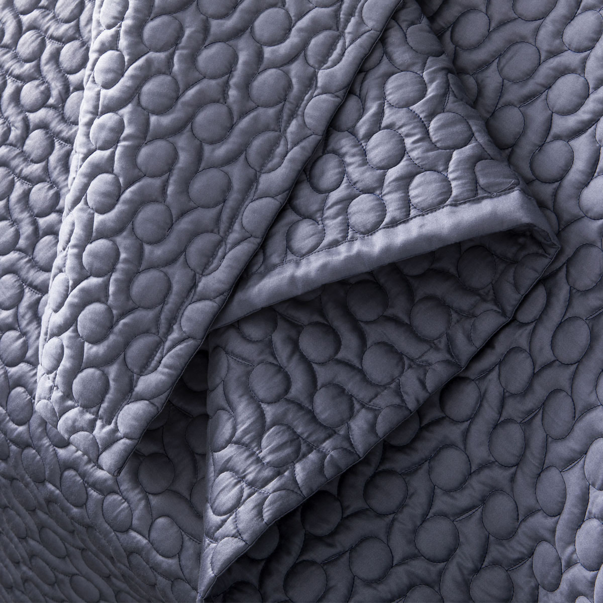 Couvre-lit matelassé uni en satin de coton bio, POESIE, Bleu