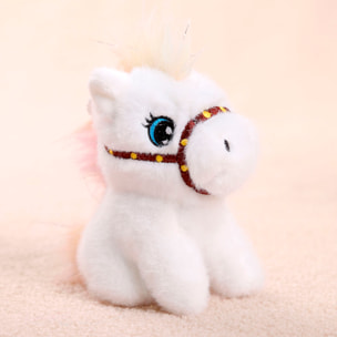 Peluche extra-morbido e soffice con ciondolo. Design puledro seduto bianco. 13 cm.