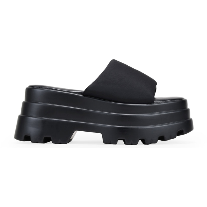 Sandalias de plataforma negras destalonadas en nailon