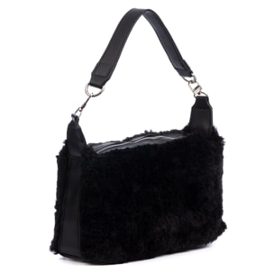 Atzara borsa a mano in pelliccia morbida.