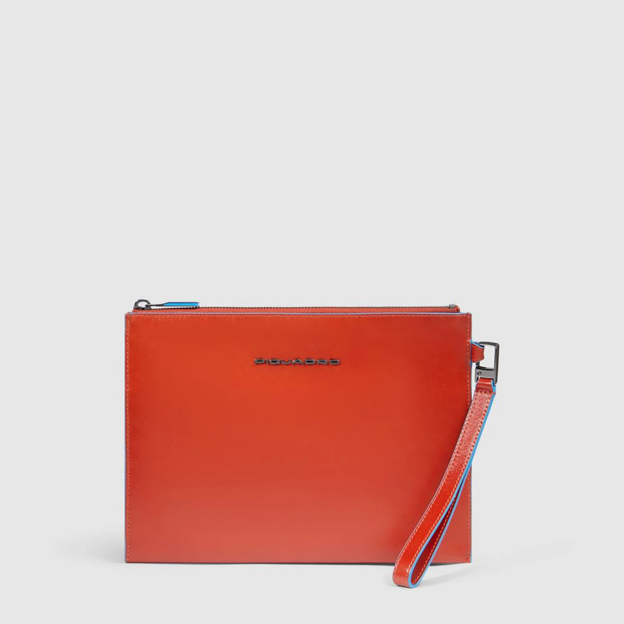 Piquadro Pochette porta iPad®mini in pelle con polsiera rimovibile e tasca per AirPods®