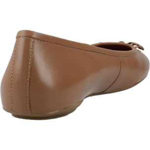 Bailarinas Mujer de la marca GEOX  modelo D PALMARIA B MARRON