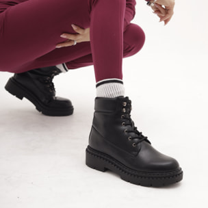 SCARPONCINO ALLACCIATO NERO