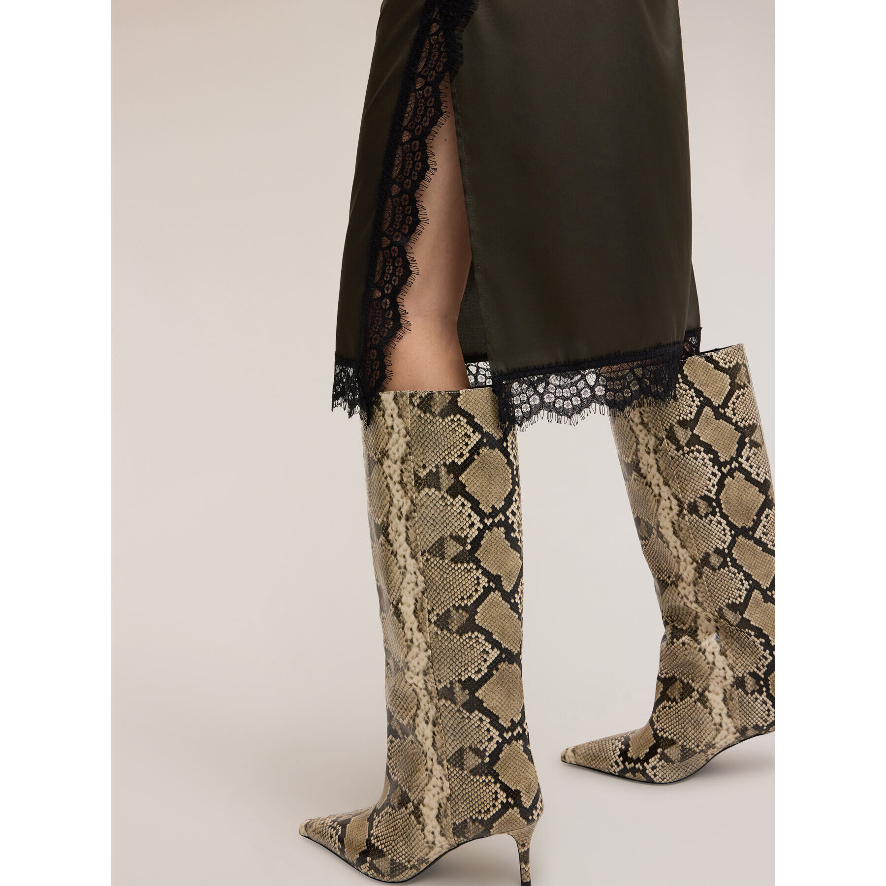 Motivi - Gonna tubino in raso con pizzo - Verde militare