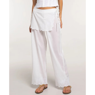 Pantalones anchos con bordados de mujer