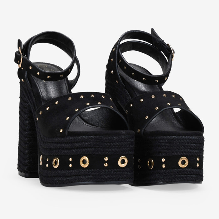 Sandalias de tacón negras con esparto y tachas