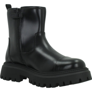 Zapatillas Niña de la marca GEOX  modelo J66M6B 000CN J MAQUINNENS NEGRO