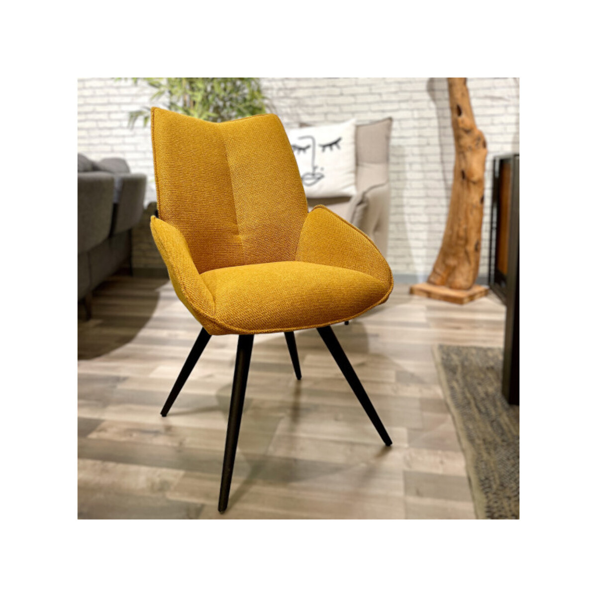 Chaise rotative 180° en tissu avec pieds évasés en métal noir - COLINE