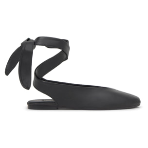 Bailarina plana Sybil en napa con cierre de cintas