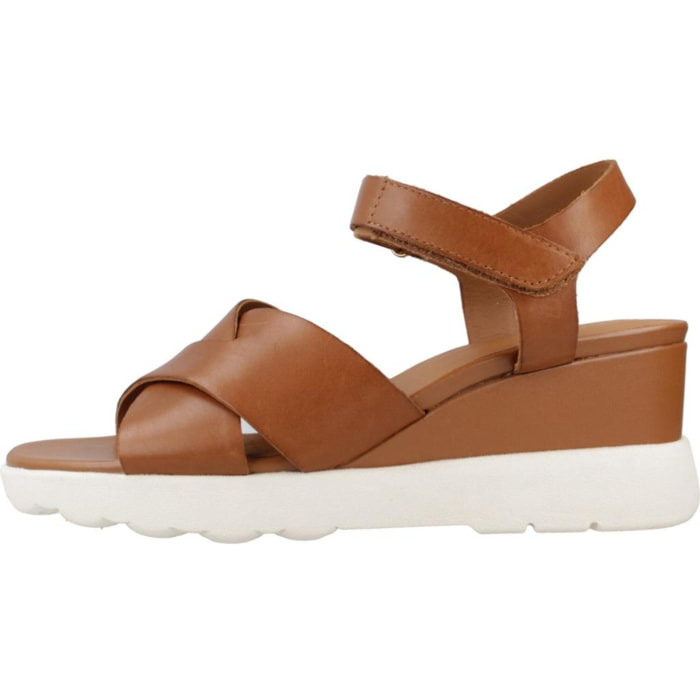 Sandalias Mujer de la marca GEOX  modelo D SPHERICA EC6 MARRON