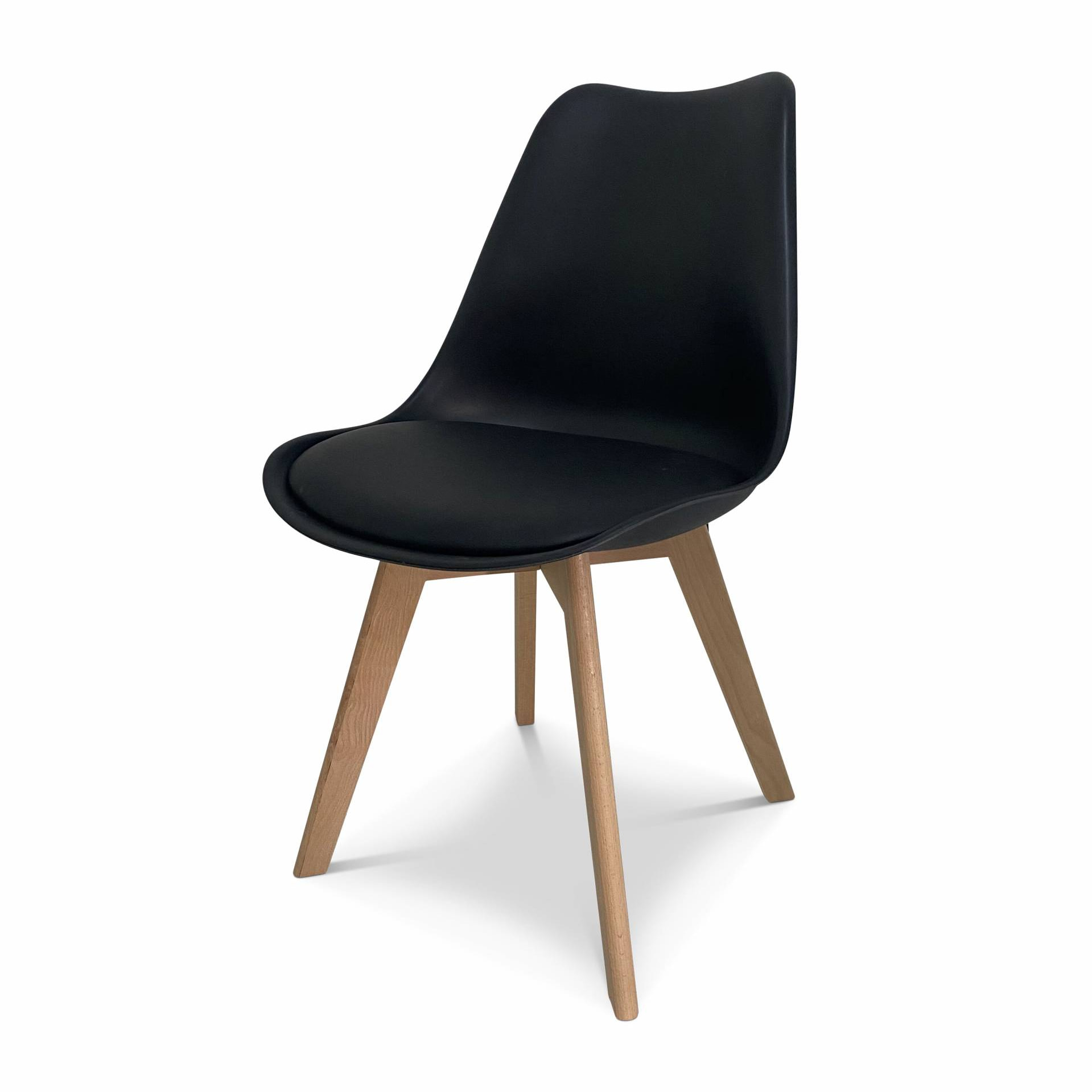 Lot de 4 chaises scandinaves. pieds bois de hêtre. chaise 1 place. noirs