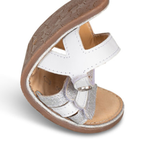 SANDALIA BAREFOOT PIEL CHETTO TIRAS METALIZADAS BLANCO