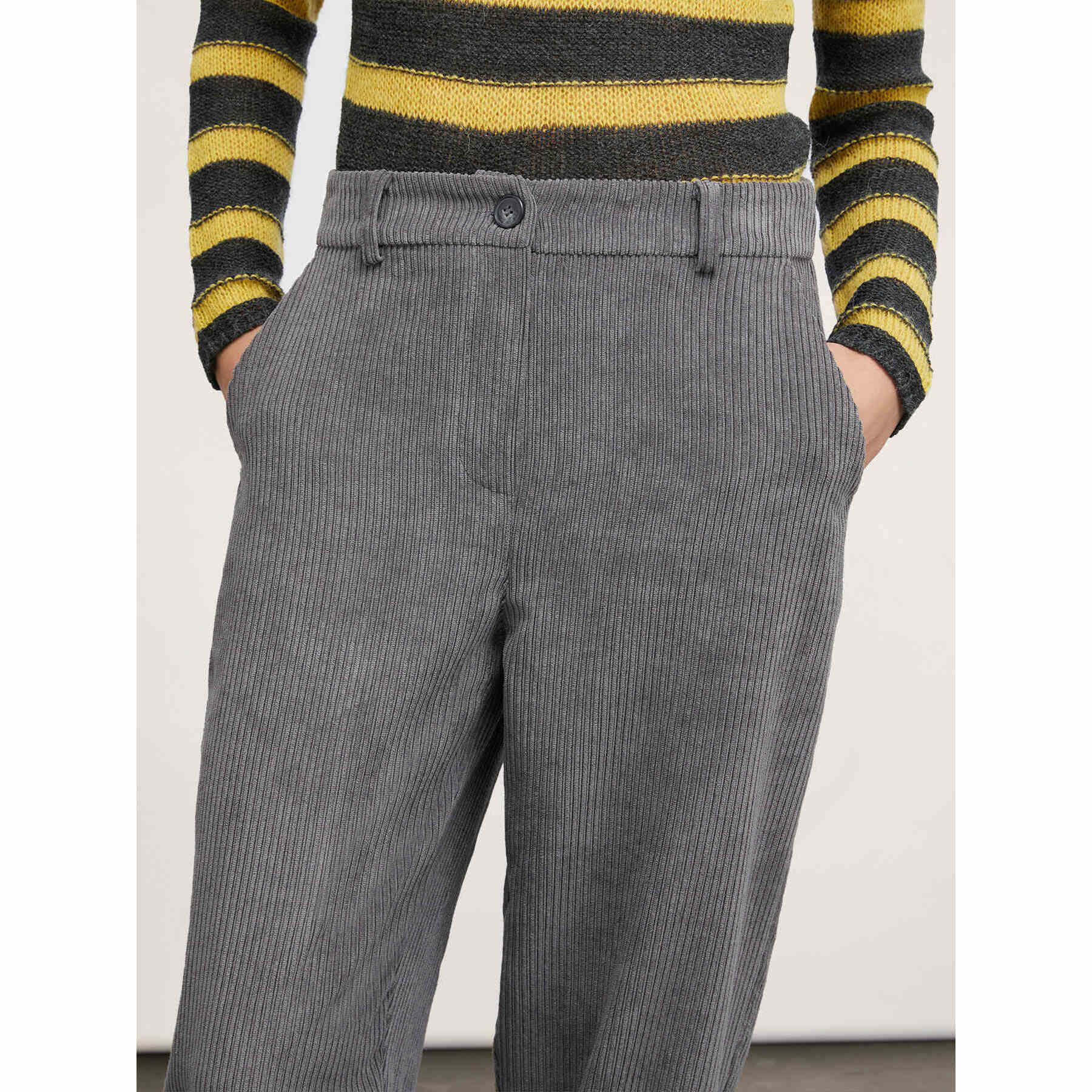 Motivi - Pantalón chinos de tejido de pana - Gris