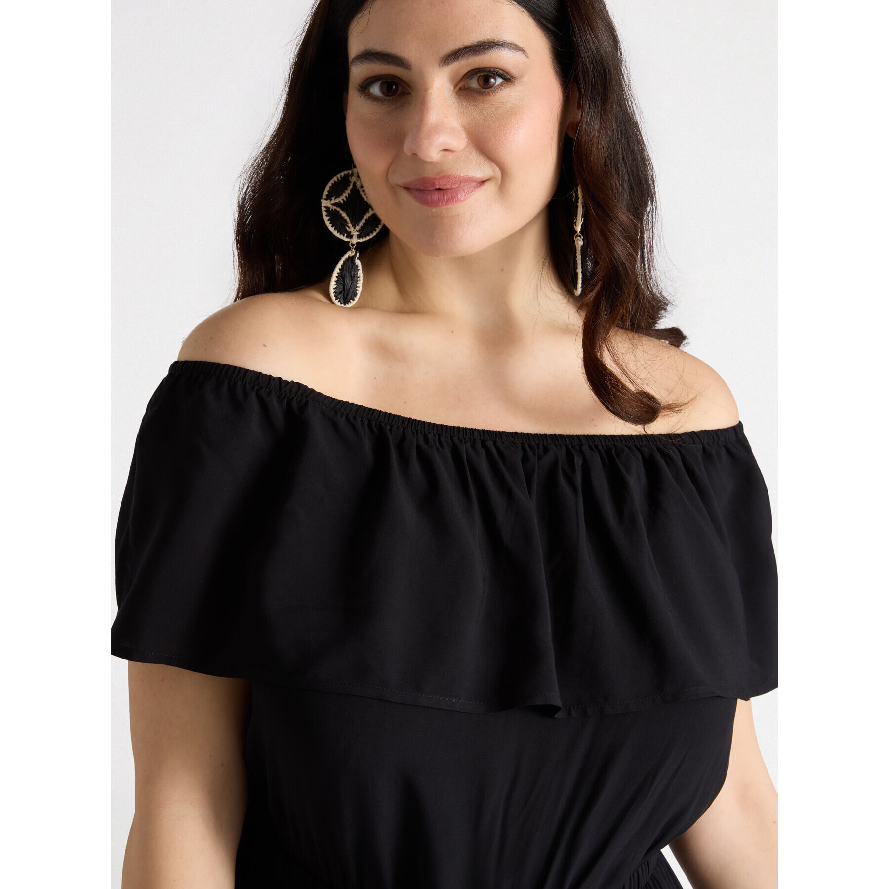 Fiorella Rubino - Mono de viscosa LENZING™ ECOVERO™ con volante - Negro