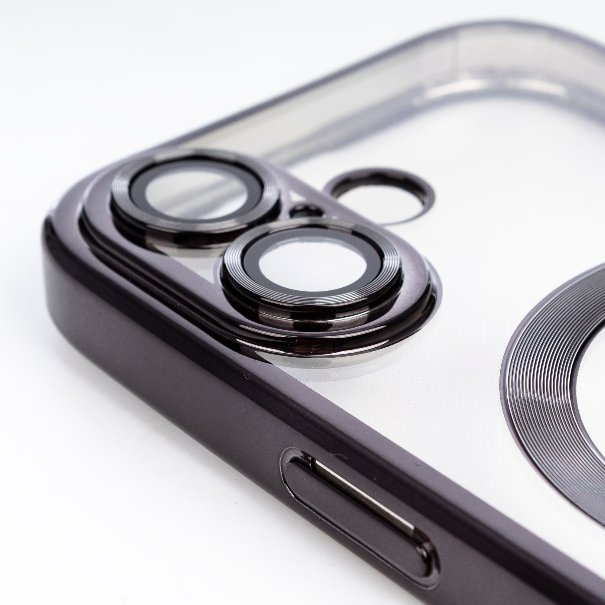 Carcasa magnética transparente con cámara cubierta, antichoque y antihuellas. Magsafe para iPhone 17.