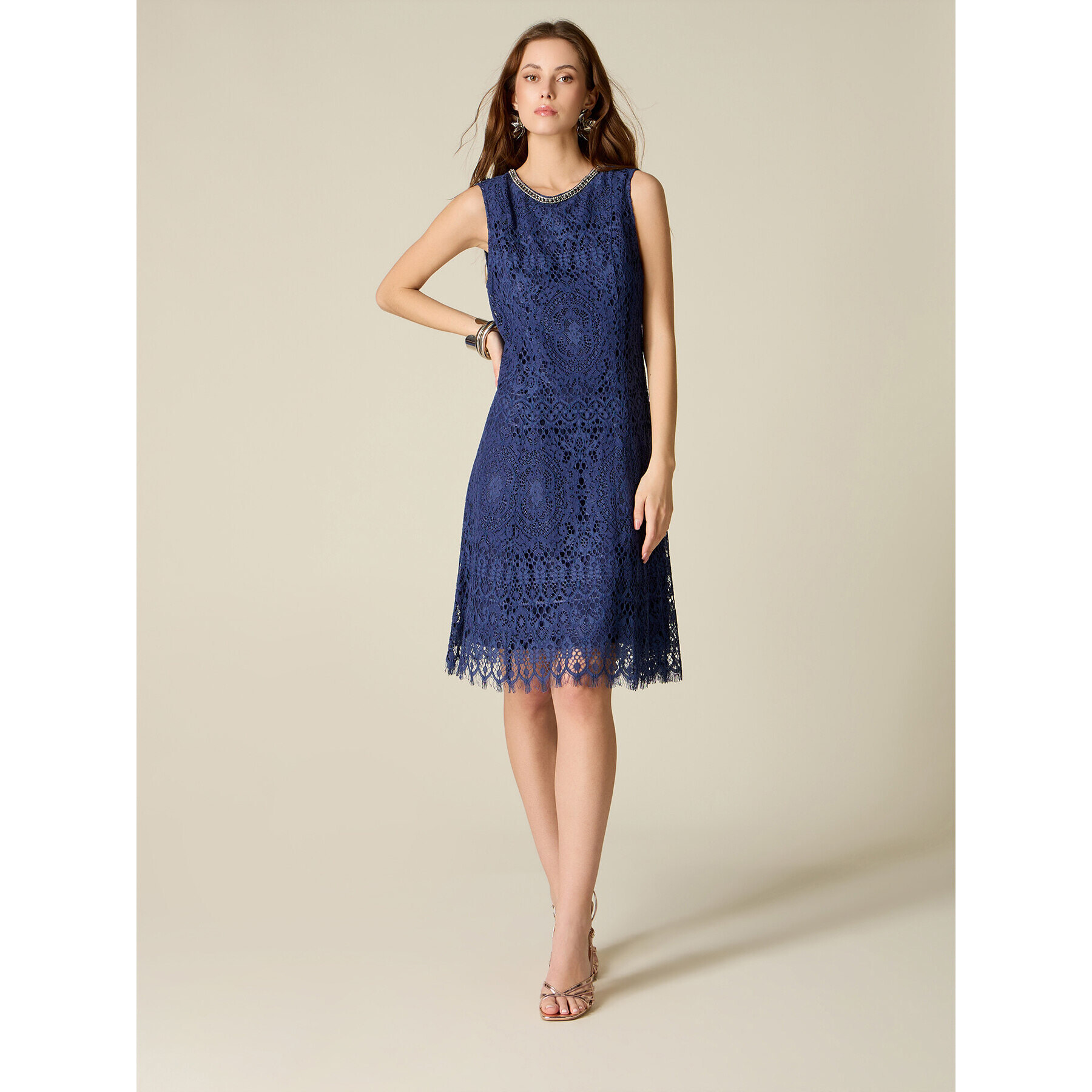 Oltre - Vestido de encaje con detalle joya - Azul