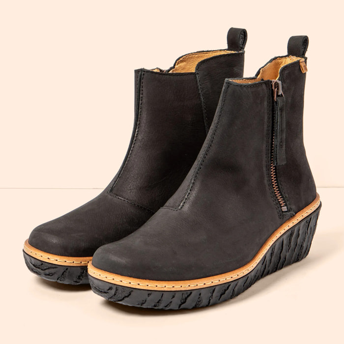 Botines N5167S PLEASANT BLACK / MYTH YGGDRASIL color Black
