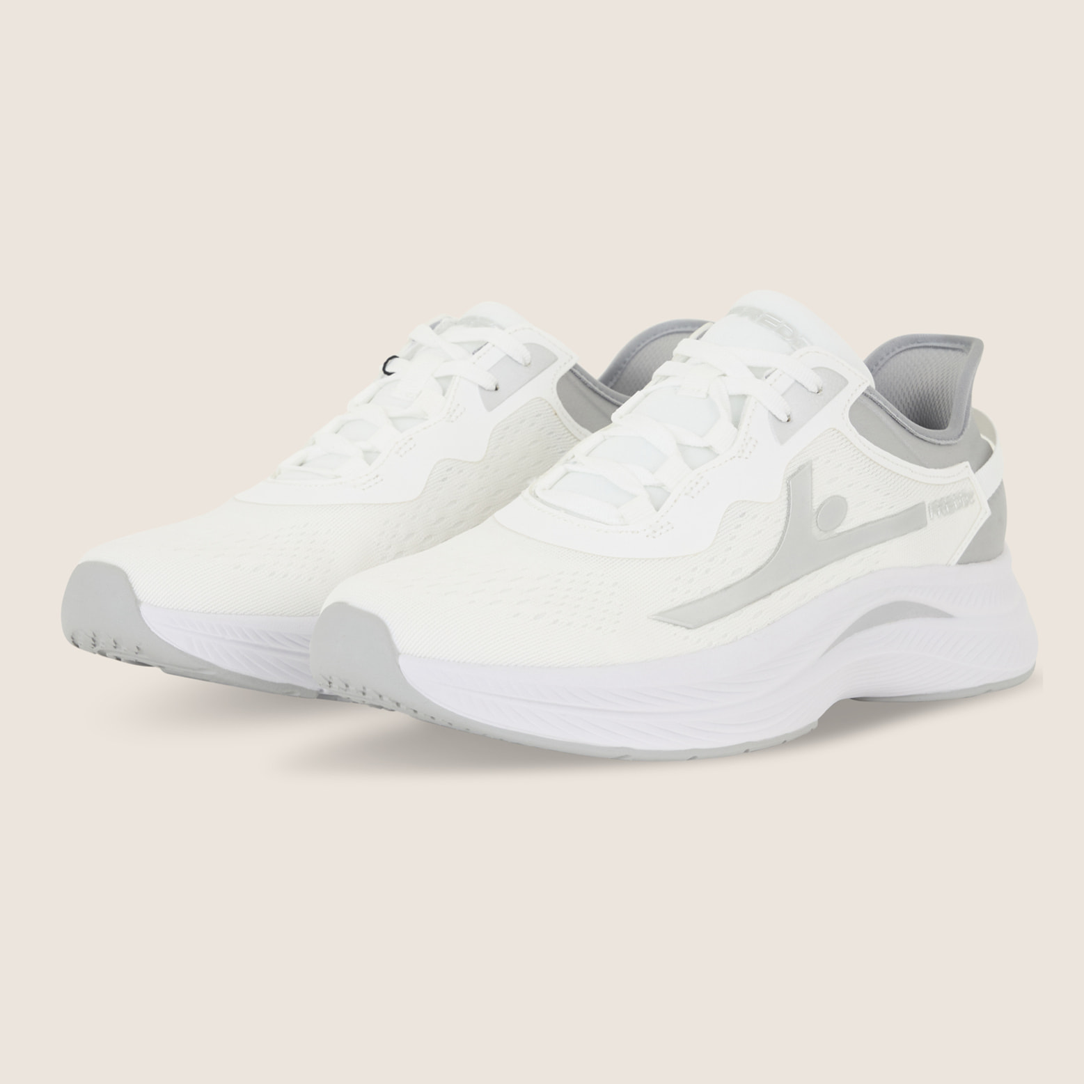 Sneakers uomo in mesh con supporti tecnici e suola leggera