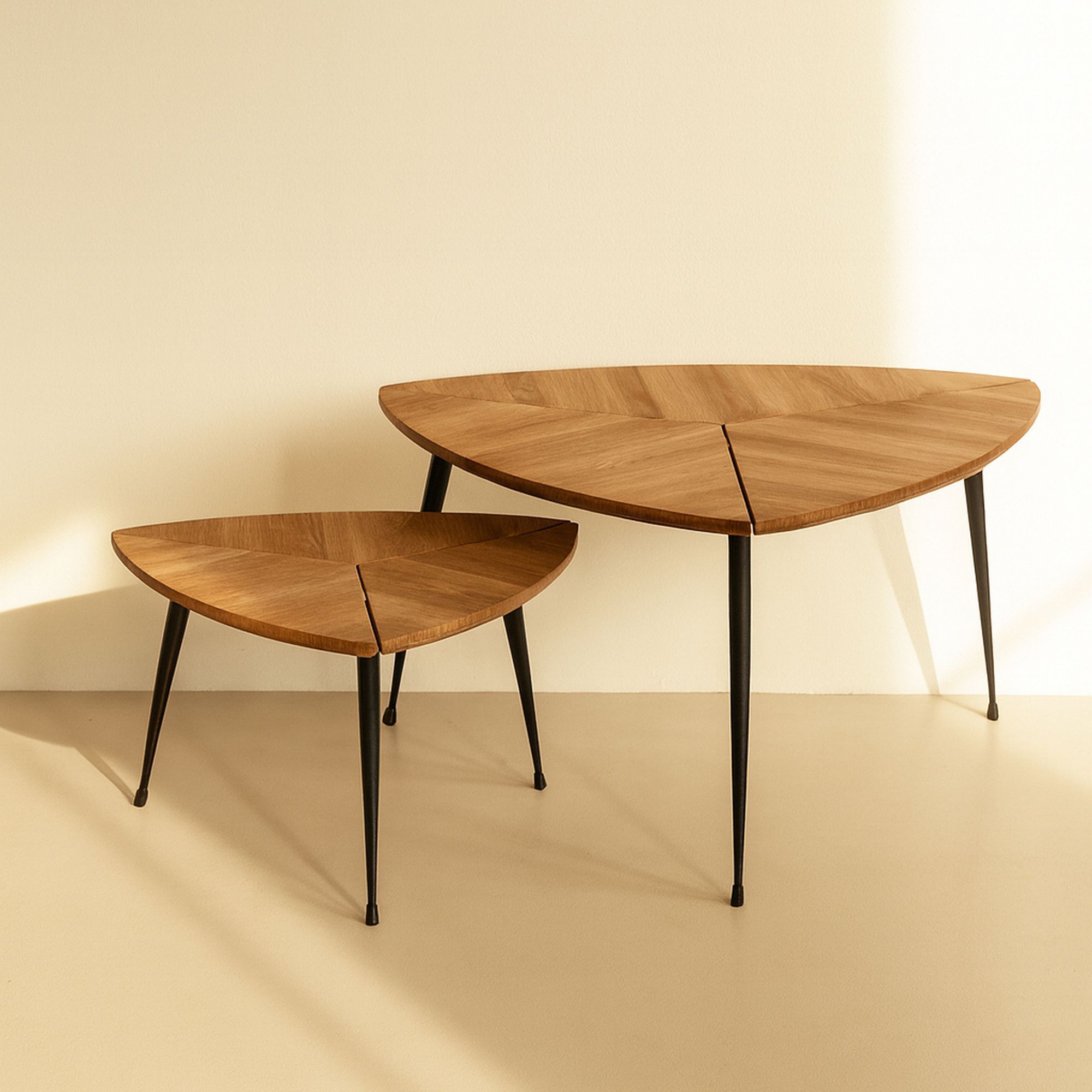 Set de 2 tables gigognes en fibre de bois D48cm et d70cm COBRA