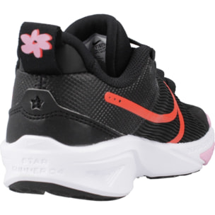 SNEAKERS NIKE STAR RUNNER 4