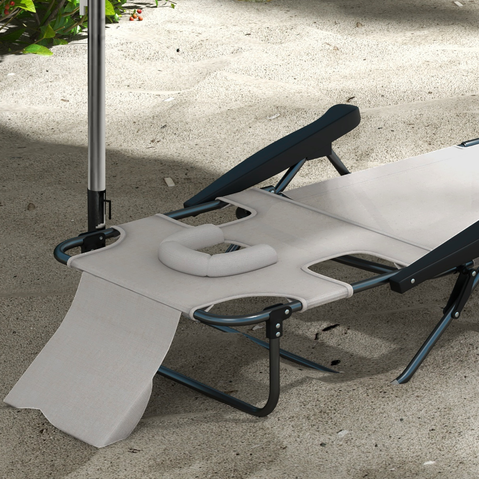 Outsunny Tumbona Plegable Tumbona de Jardín con Respaldo Ajustable en 4 Niveles Orificio de Lectura y Reposacabezas para Terraza Piscina 194x72x31 cm Crema