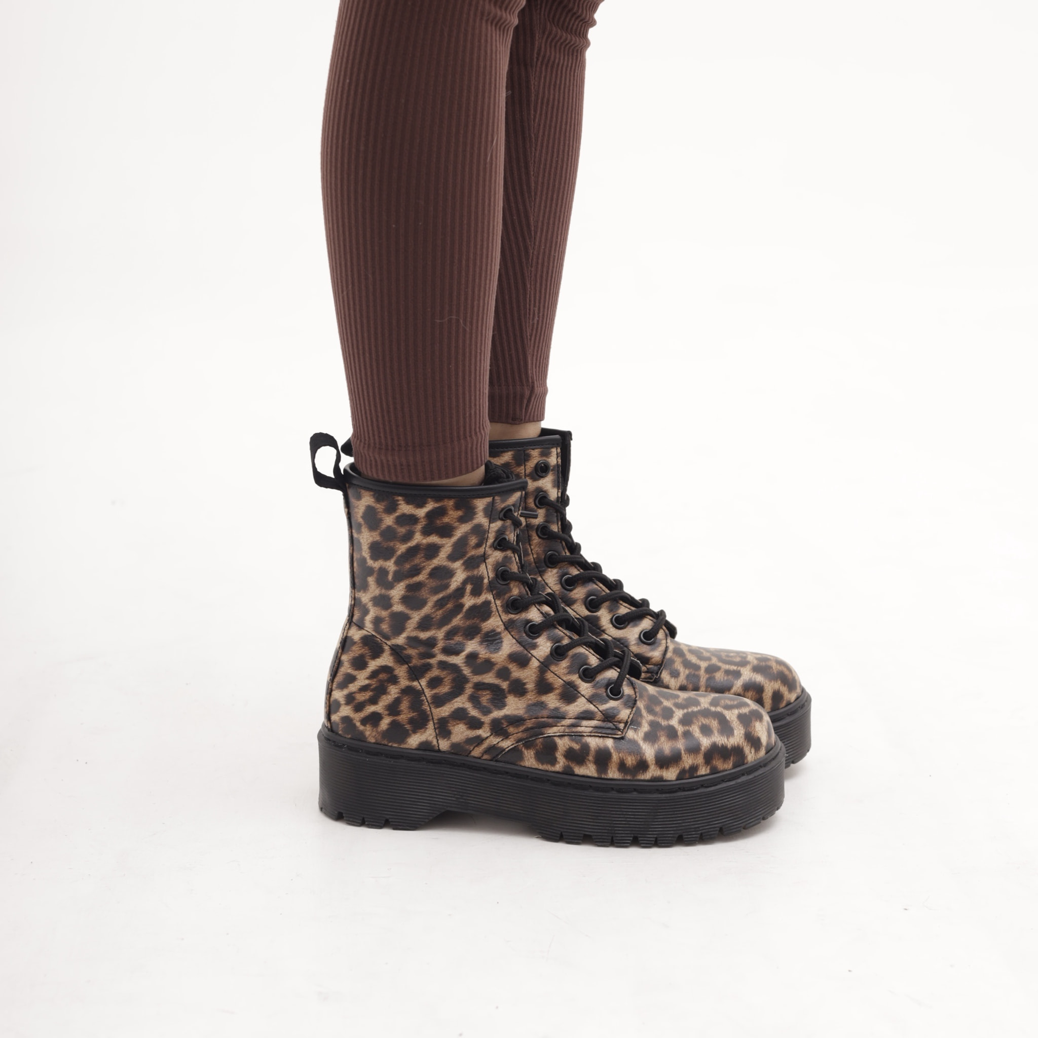 ANFIBIO 8 BUCHI PLATFORM LEOPARDO