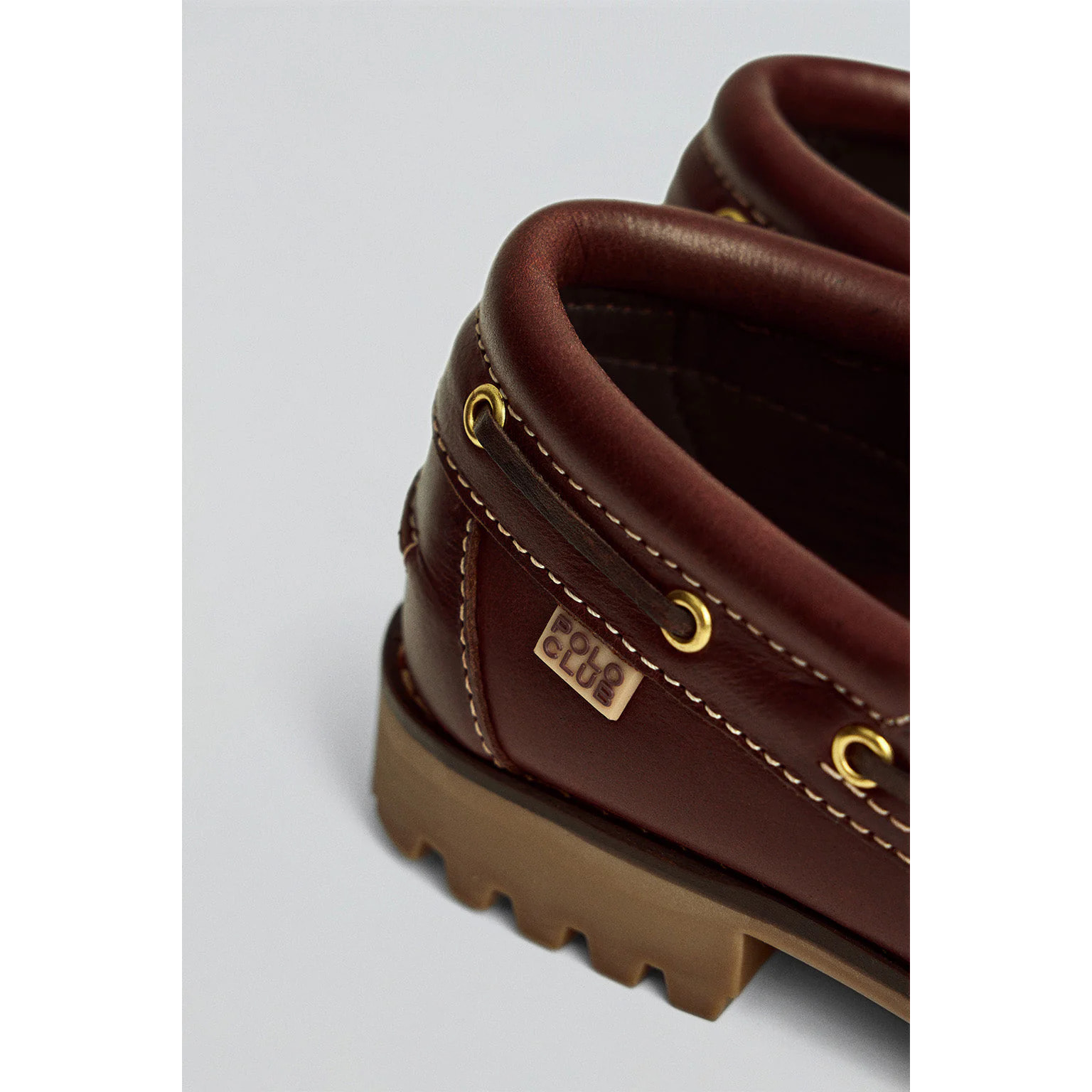 Zapato náutico marrón Oliver con personalización Polo Club