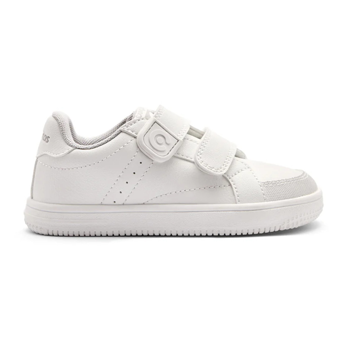 Scarpe sportive Goflex bianche e adatte alla scuola
