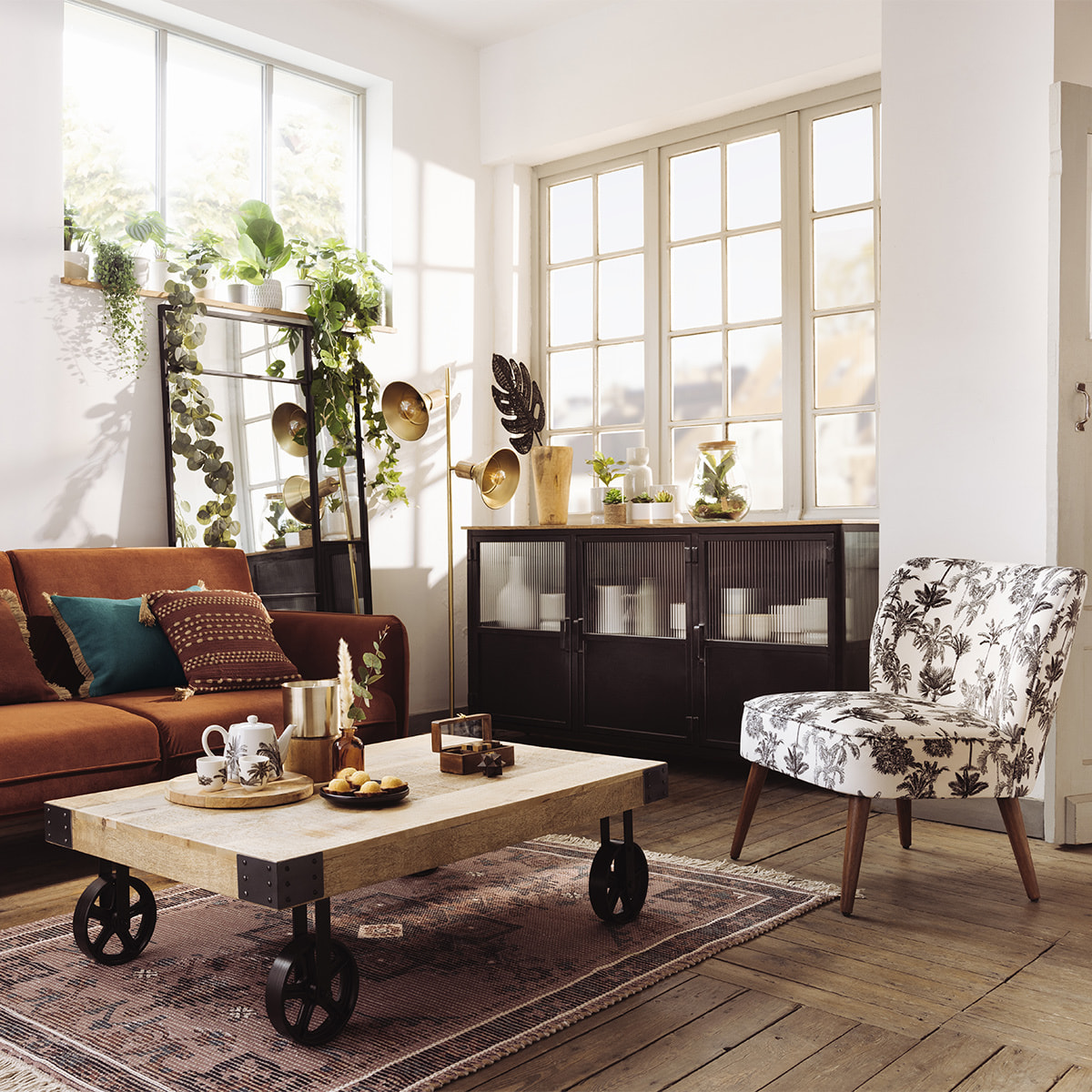 Fauteuil "Chiara" - bois et hévéa - noir et blanc