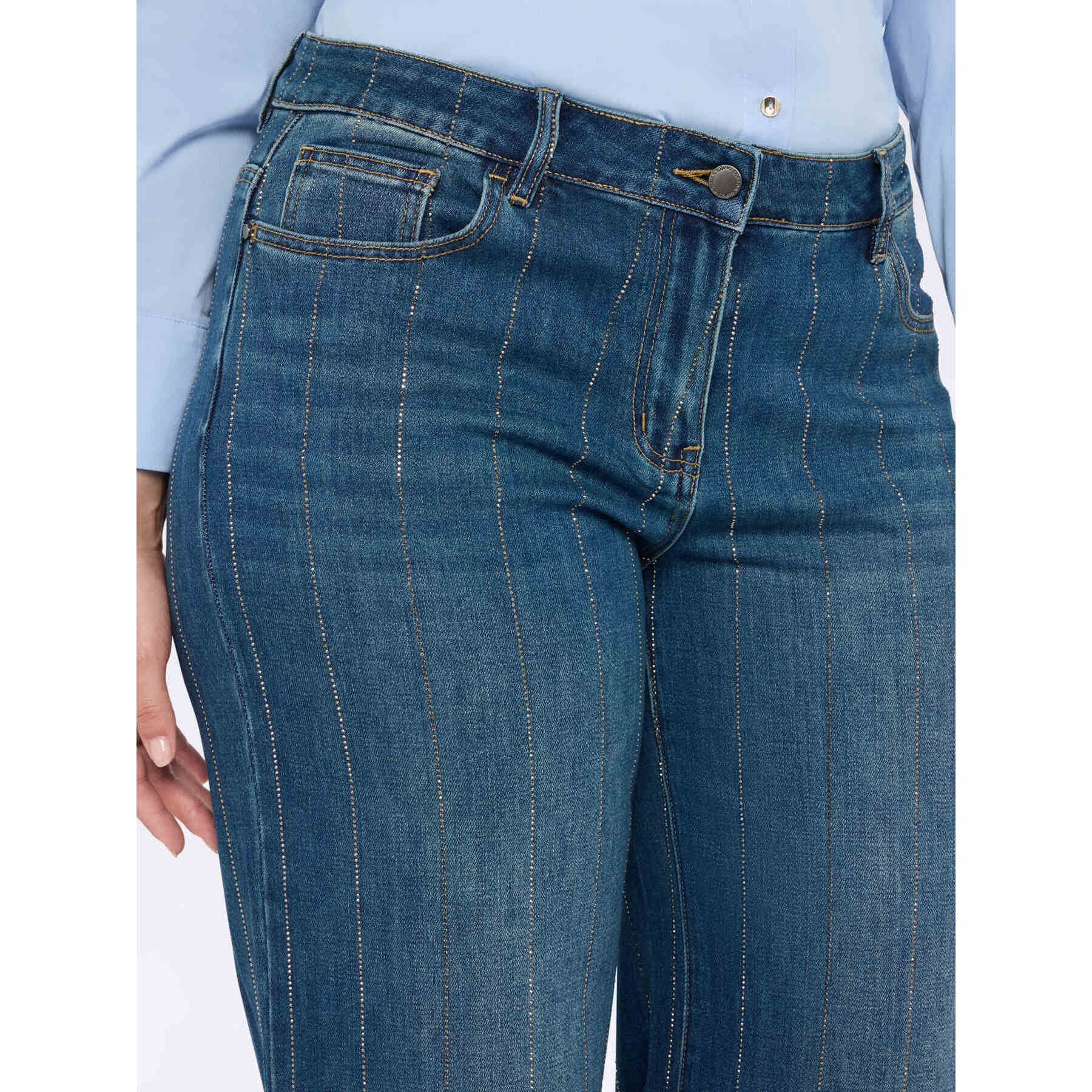Fiorella Rubino - Jeans de pierna ancha con rayas de estrás - Azul