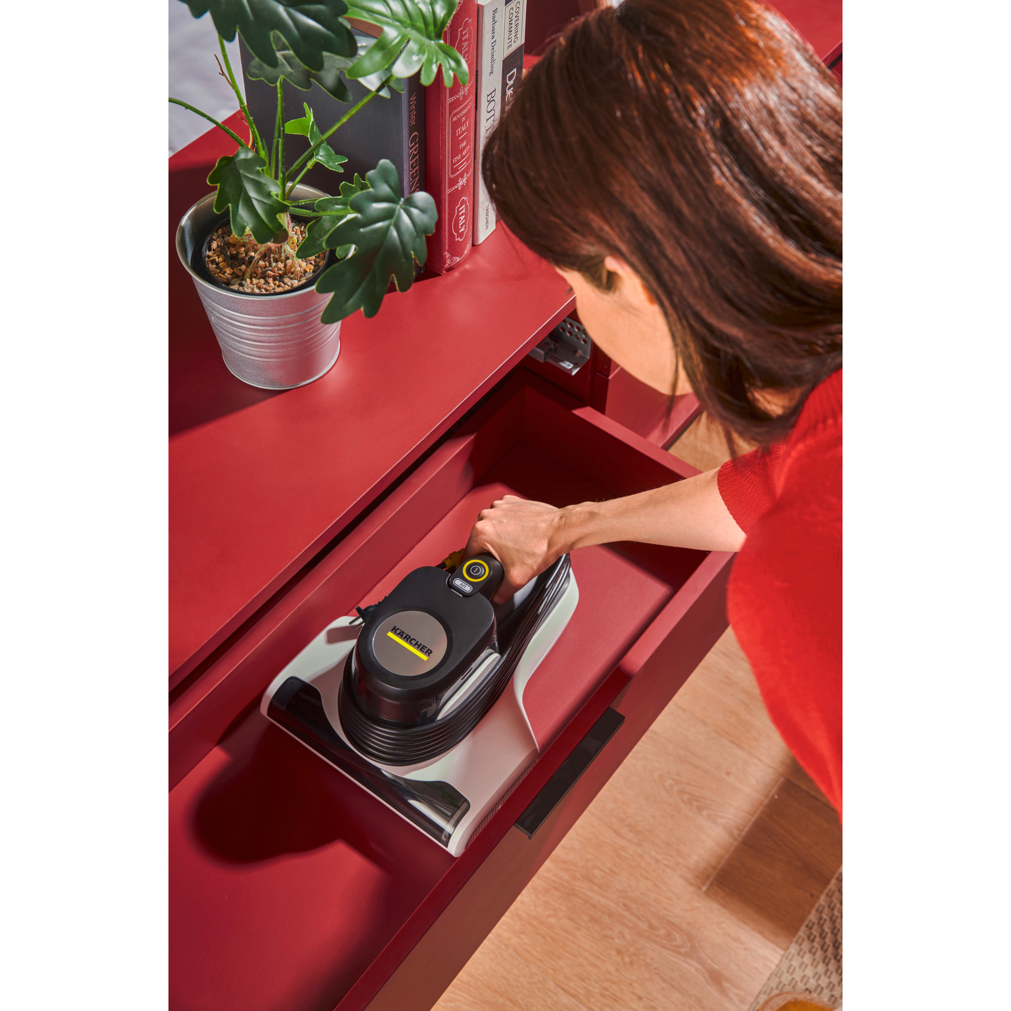 Aspirateur matelas anti acariens KARCHER VCH 4 - lumière UV - détruit les acariens et allergènes - efficace sur tous les textiles