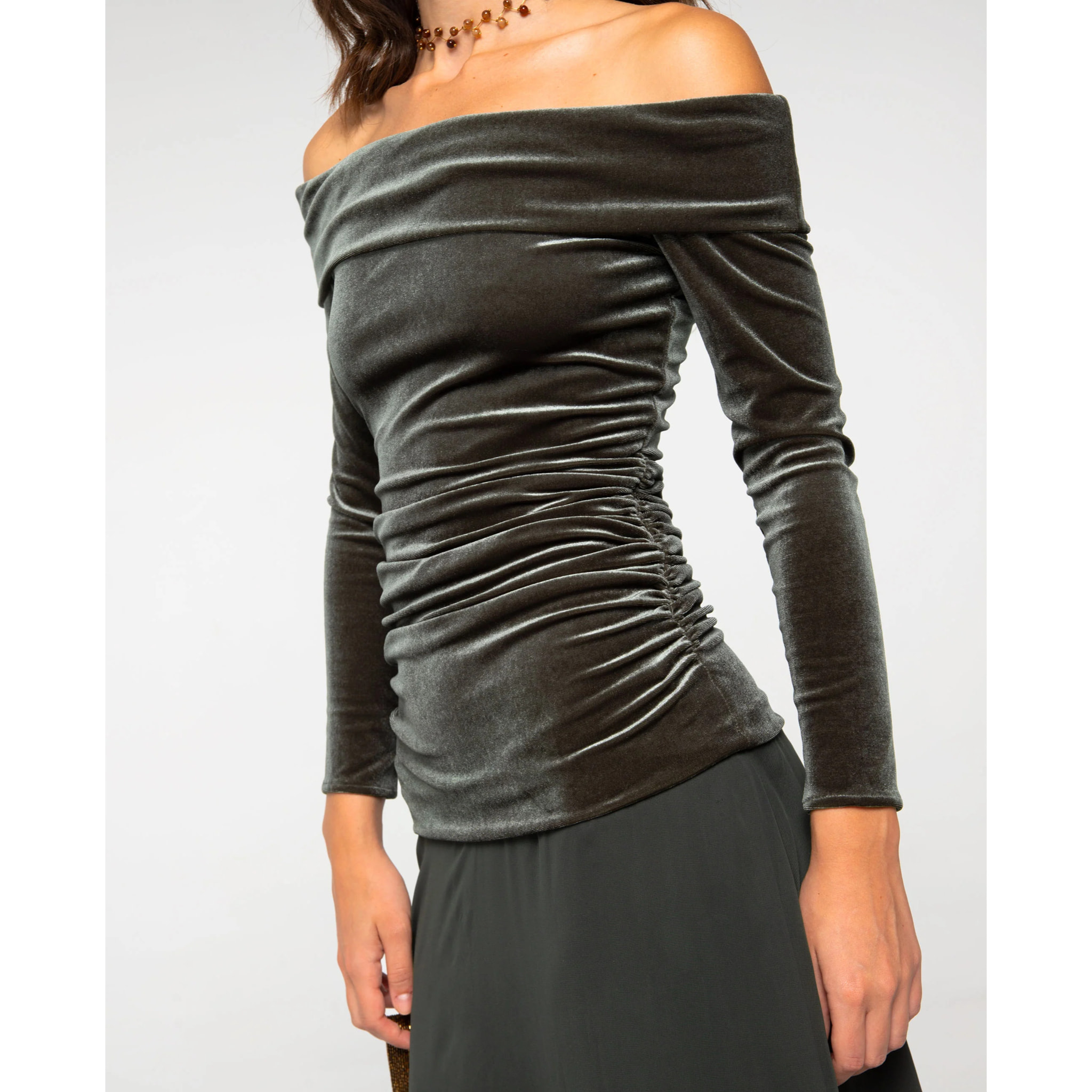 Vestido de punto elástico con flecos y corte ajustado de mujer