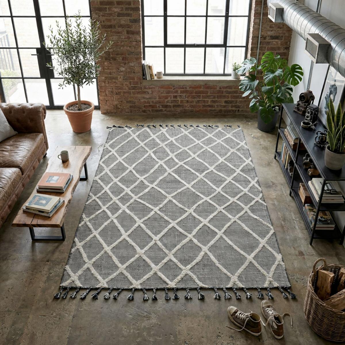 Authentique tapis tissé main en relief en laine