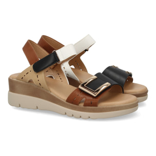 Sandalia de cuña mujer diseño moderno