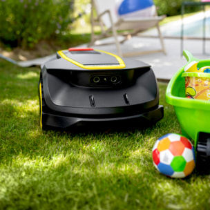 Robot tondeuse connectée KARCHER RCX 4 - sans fil périphérique - RTK - nav GPS - caméra IA - 4 roues motrices - 1500 m² - pente 60°