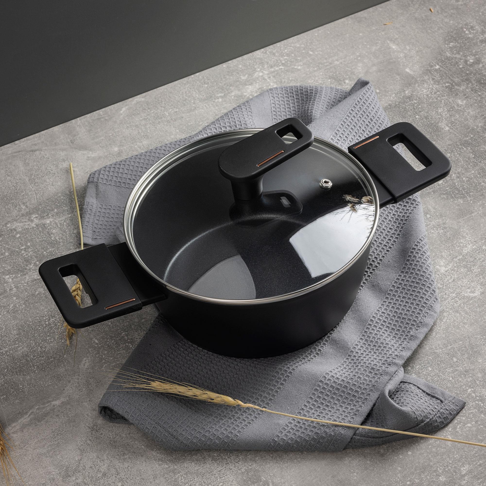 cacerola baja ø20cm 2,2l con tapa en aluminio forjado color negro