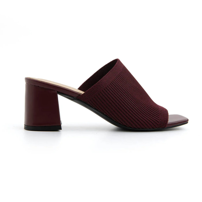 Sabot con tacco largo e fascia microintrecciata - VINO