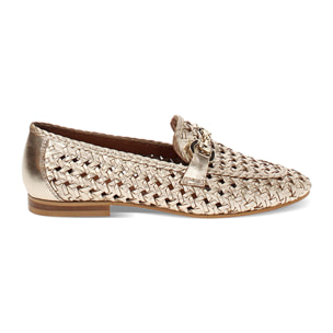 Mocassino rosa-oro in pelle intrecciata